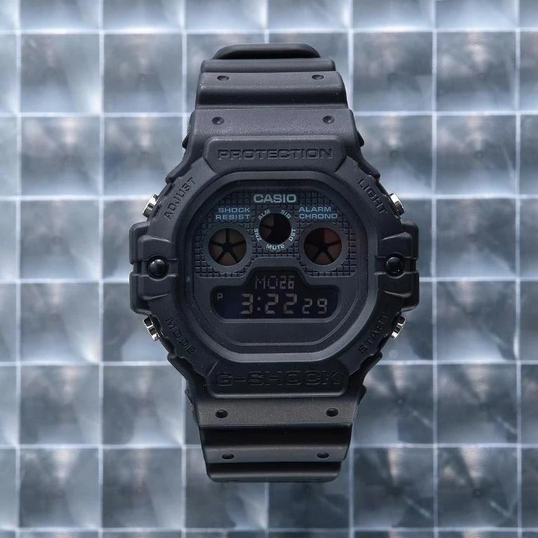 Наручные часы  Casio  G-Shock Casio DW-5900BB-1E (фото 5)
