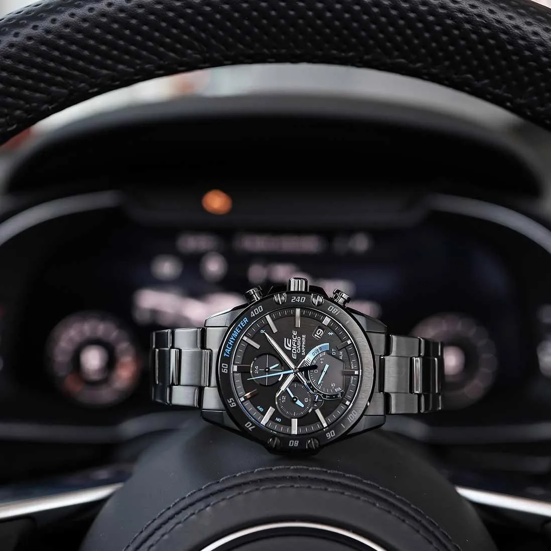 Наручные часы  Casio  Edifice Casio EQB-1000XDC-1A (фото 2)