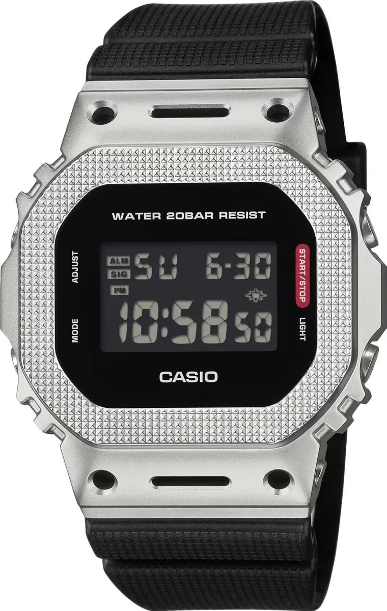 Наручные часы  Casio  G-Shock Casio GM-5600M-1 (фото 1)