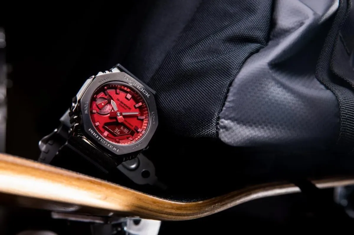 Наручные часы  Casio  G-Shock Casio GM-2100B-4A (фото 2)