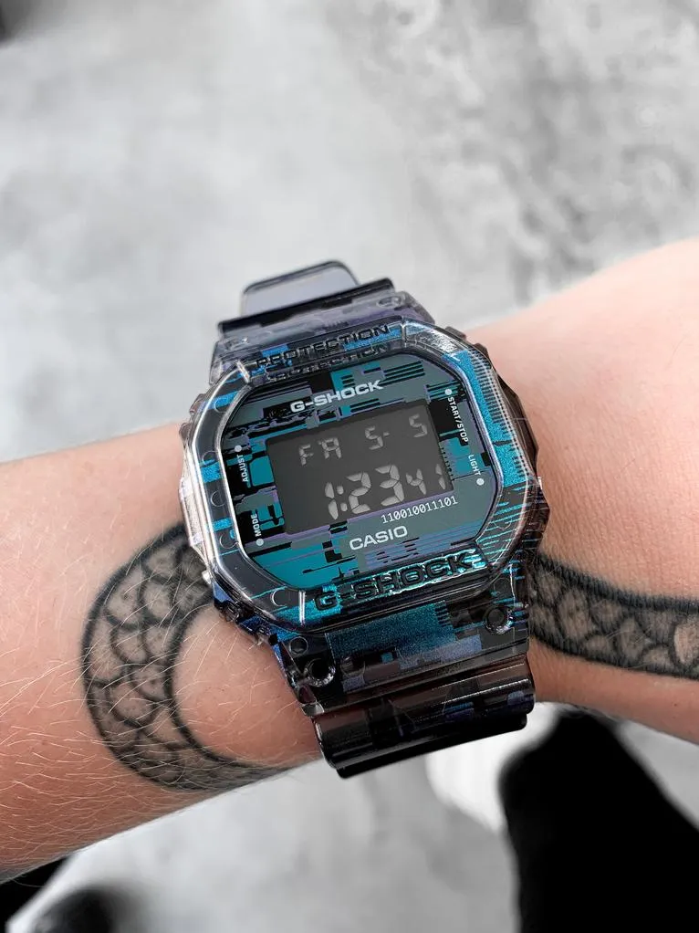 Наручные часы  Casio  G-Shock Casio DW-5600NN-1E (фото 2)
