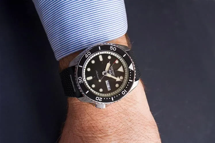 Часы  Seiko  Seiko 5 Sports Seiko SRPD73K2 (фото 5)