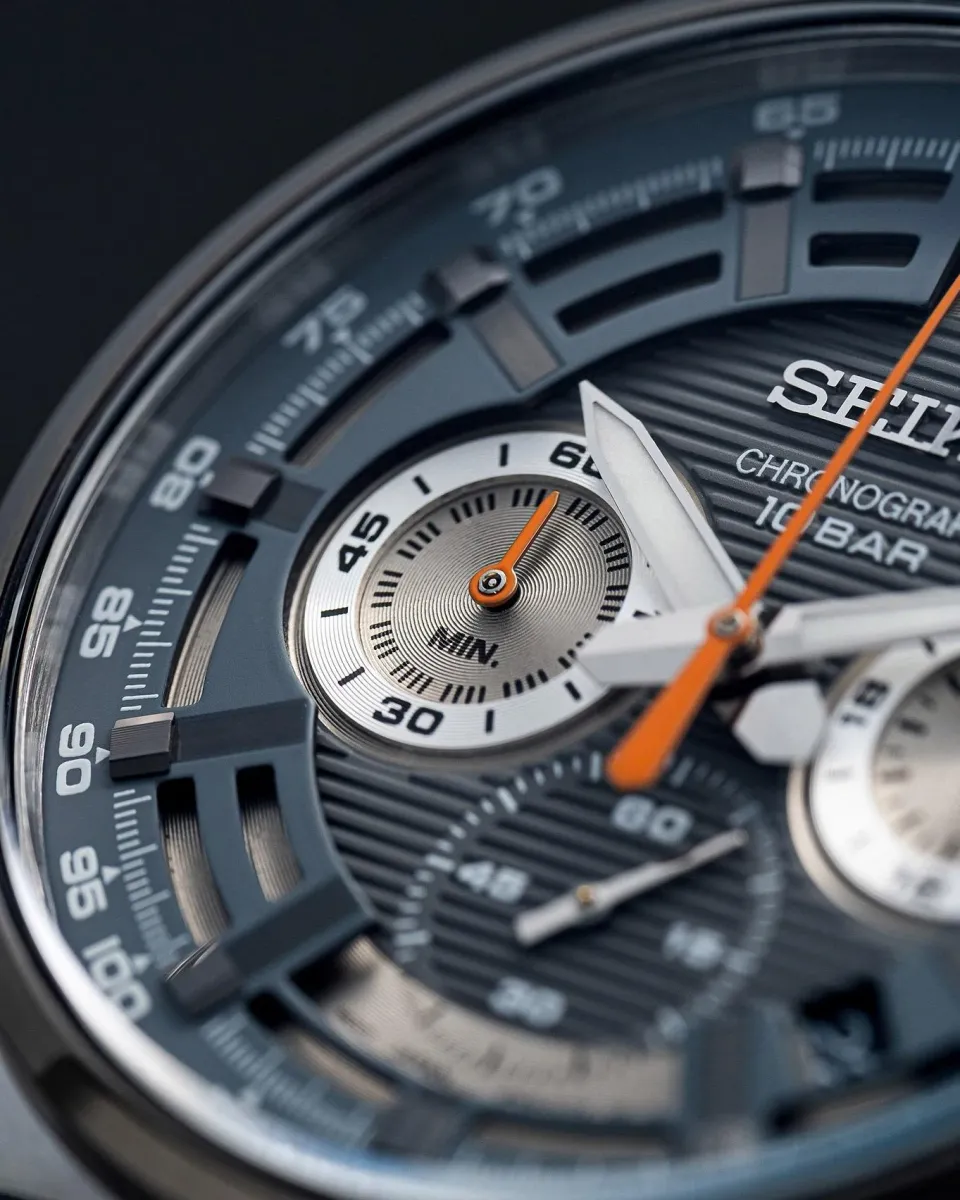 Наручные часы  Seiko  Discover More Seiko SSB403P1 (фото 3)