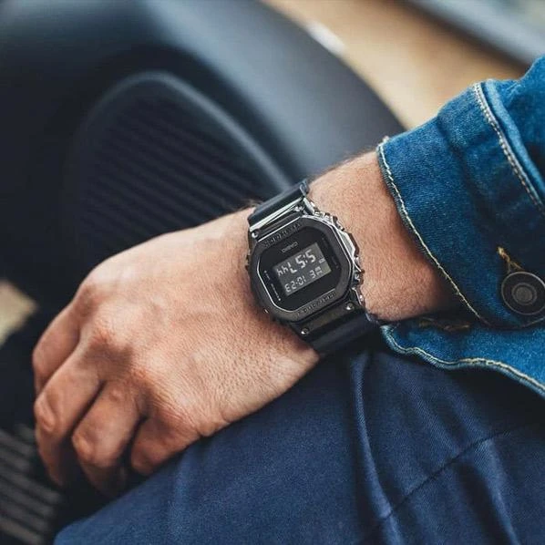 Наручные часы  Casio  G-Shock Casio GM-5600B-1E (фото 3)