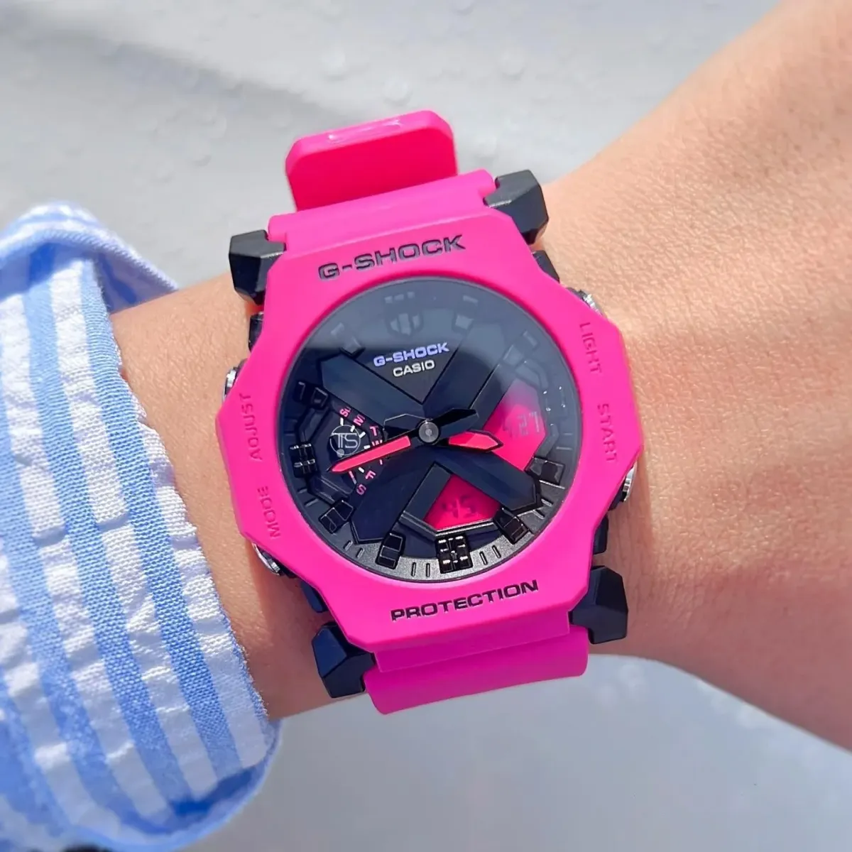 Часы  Casio  G-Shock Casio GA-2300-4A (фото 2)
