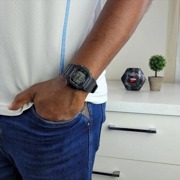 Наручные часы  Casio  G-Shock Casio G-5600UE-1E (фото 2)