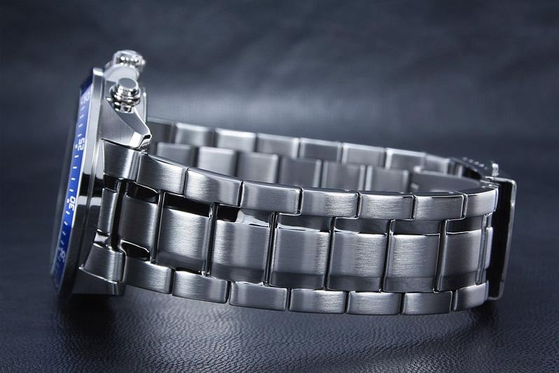 Наручные часы  Casio  Edifice Casio EFV-540D-1A2 (фото 5)