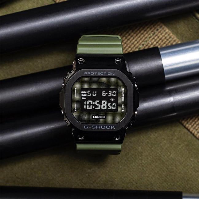 Наручные часы  Casio  G-Shock Casio GM-5600B-3E (фото 7)