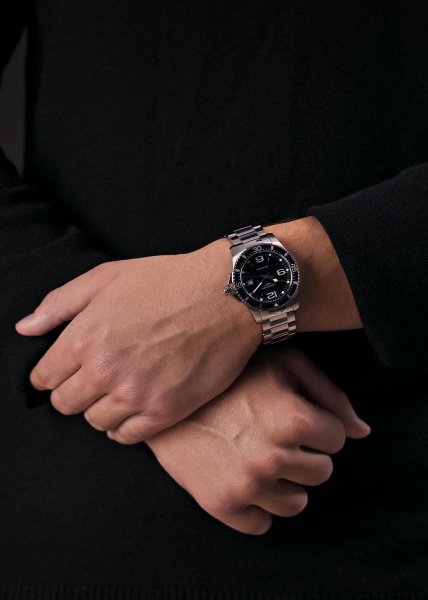 Наручные часы  Longines  HydroConquest Longines L3.740.4.96.6 (фото 4)