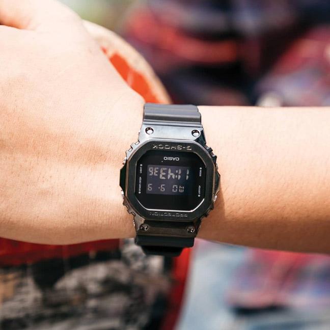 Наручные часы  Casio  G-Shock Casio GM-5600B-1E (фото 15)