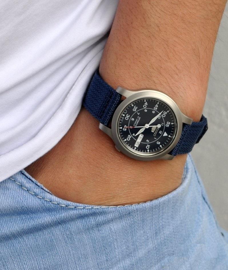 Наручные часы  Seiko  Seiko 5 Seiko SNK807K2 (фото 4)