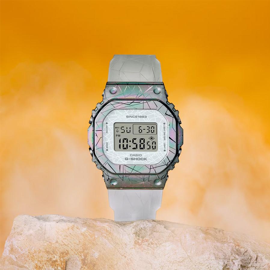 Наручные часы  Casio  G-Shock Casio GM-S5640GEM-7E (фото 8)