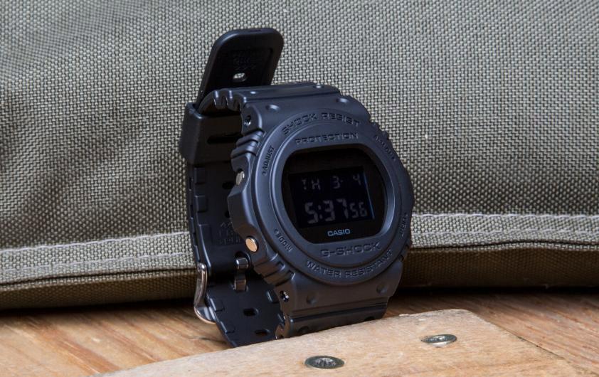 Наручные часы  Casio  G-Shock Casio DW-5750E-1B (фото 7)