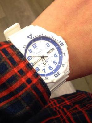 Наручные часы  Casio  Collection Casio MRW-200HC-7B2 (фото 3)