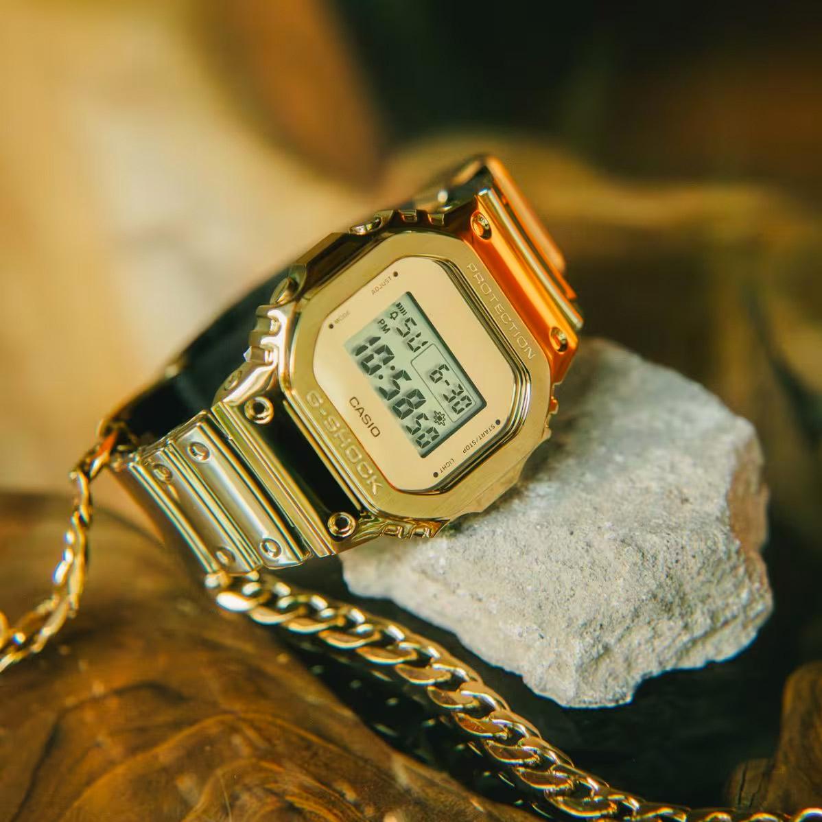 Наручные часы  Casio  G-Shock Casio GM-5600YMG-9E (фото 3)