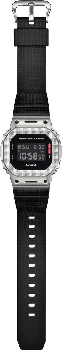 Наручные часы  Casio  G-Shock Casio GM-5600M-1 (фото 6)