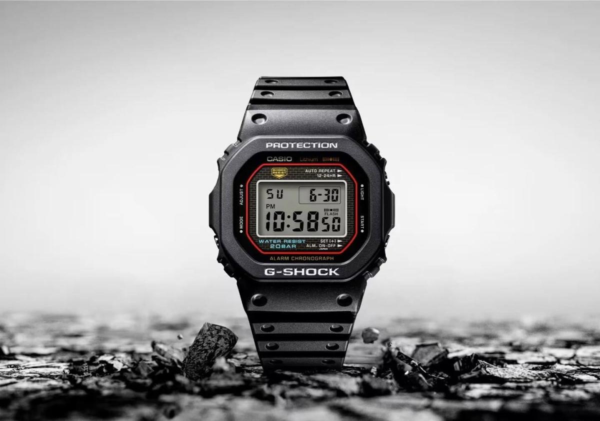 Наручные часы  Casio  G-Shock Casio DW-5000R-1A (фото 6)
