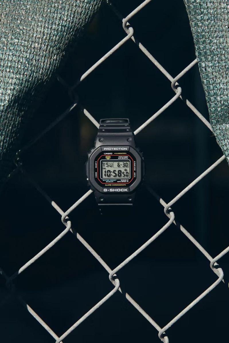 Наручные часы  Casio  G-Shock Casio DW-5600RL-1E (фото 3)