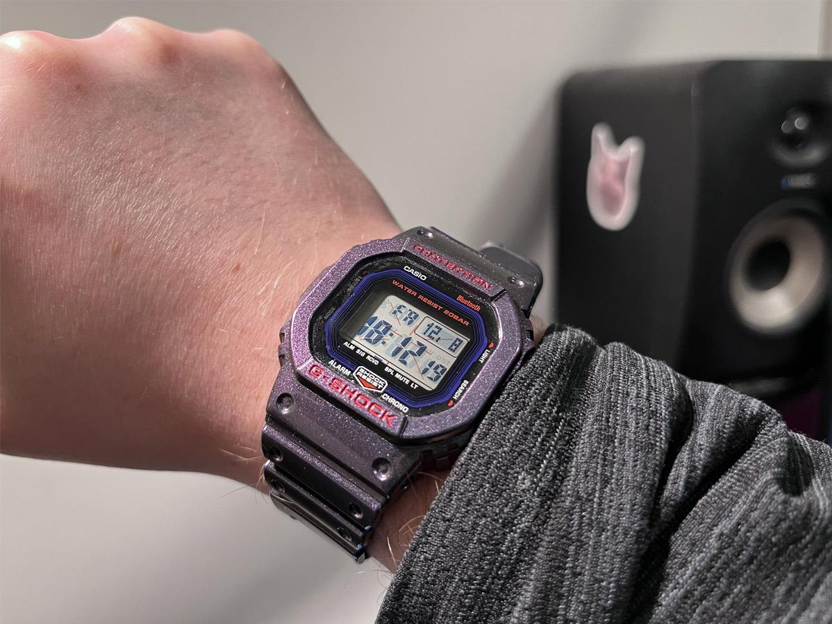 Наручные часы  Casio  G-Shock Casio DW-B5600AH-6E (фото 4)