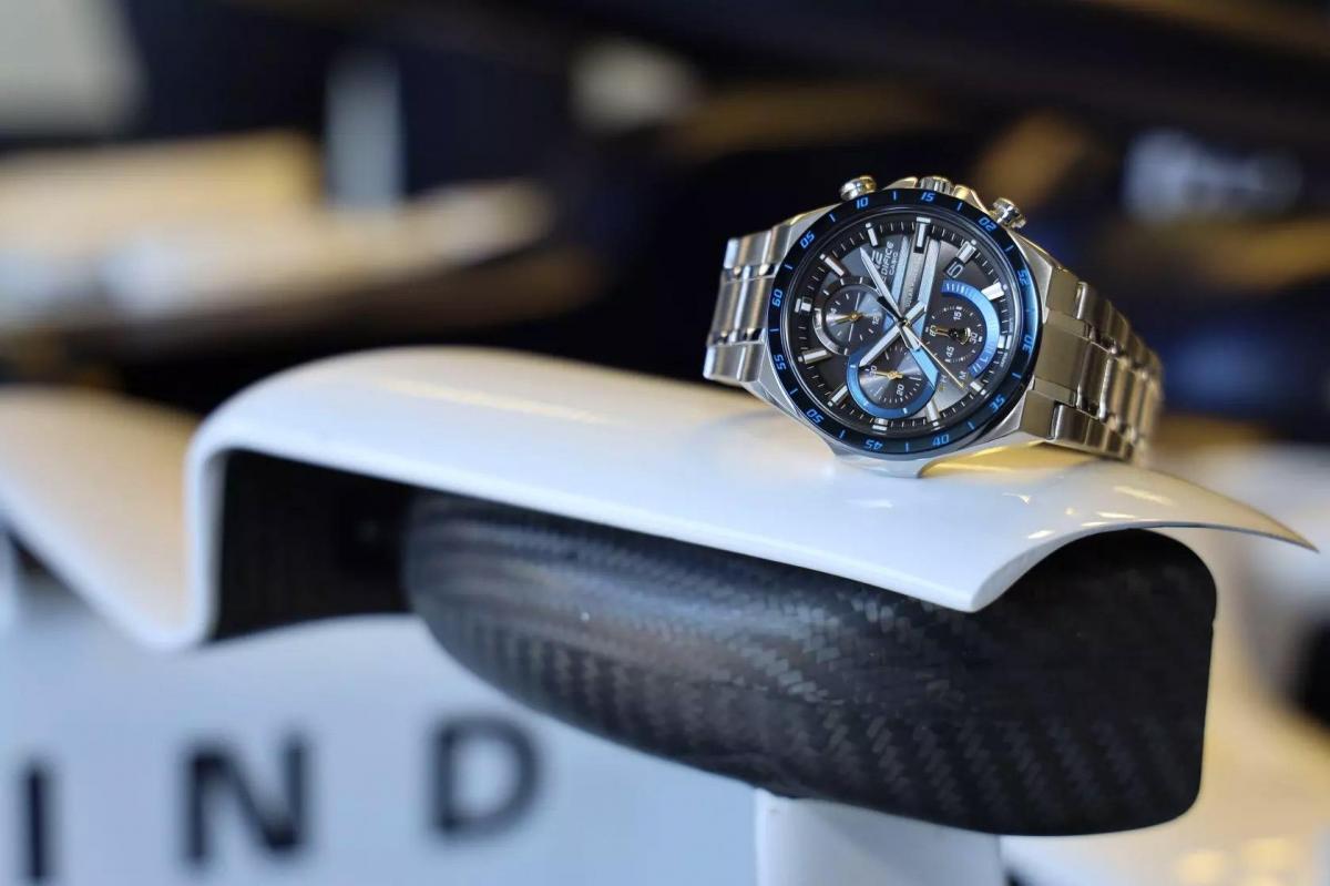 Наручные часы  Casio  Edifice Casio EQS-920DB-1B (фото 8)