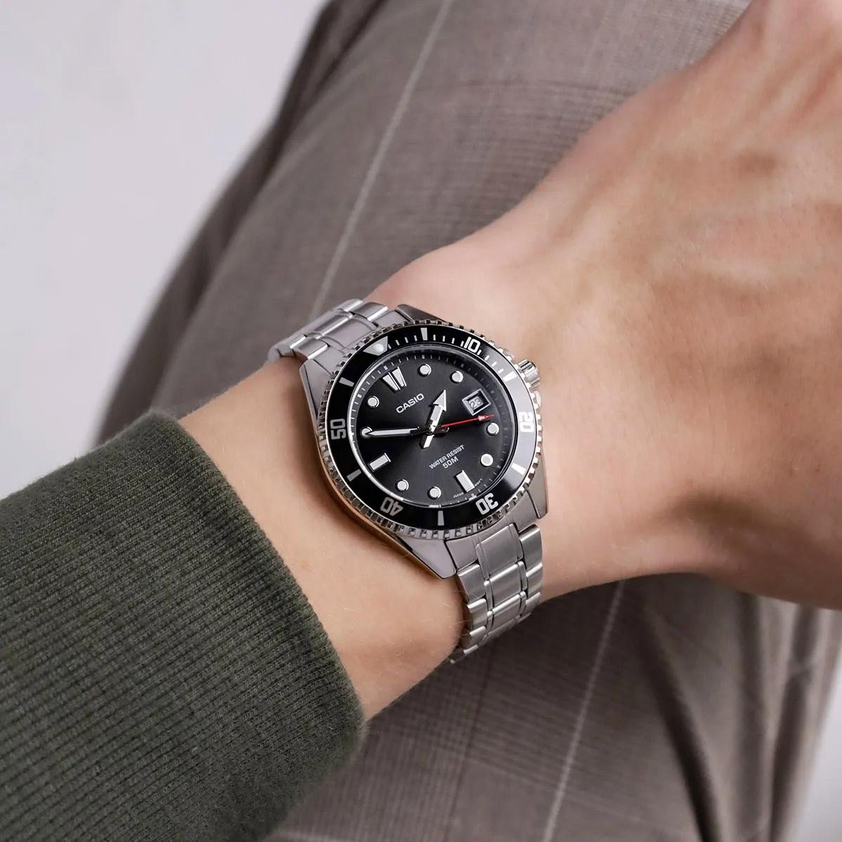 Наручные часы  Casio  Collection Casio MDV-10D-1A1 (фото 6)