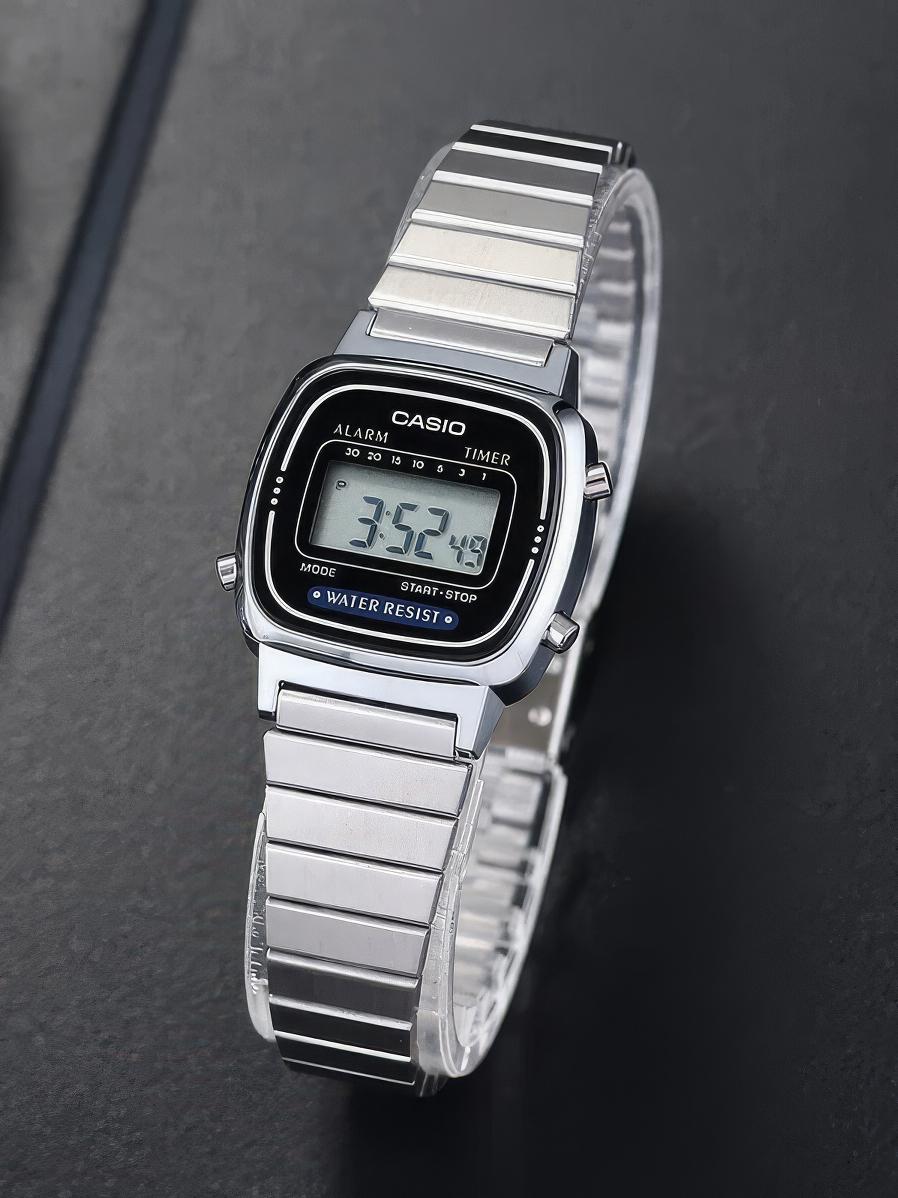 Наручные часы  Casio  Vintage Casio LA-670WD-1E (фото 4)