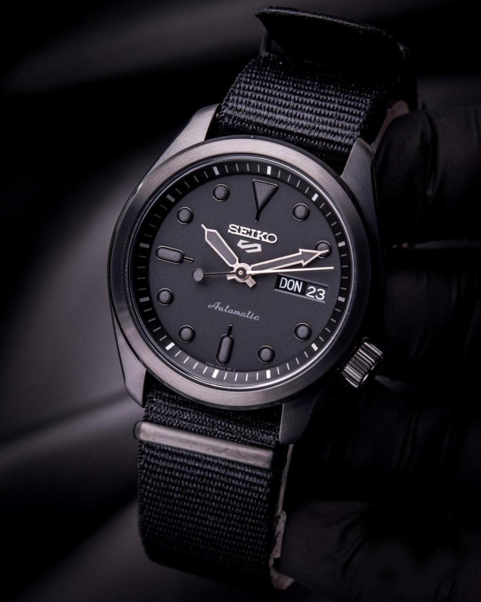 Наручные часы  Seiko  Seiko 5 Seiko SRPE69K1 (фото 3)