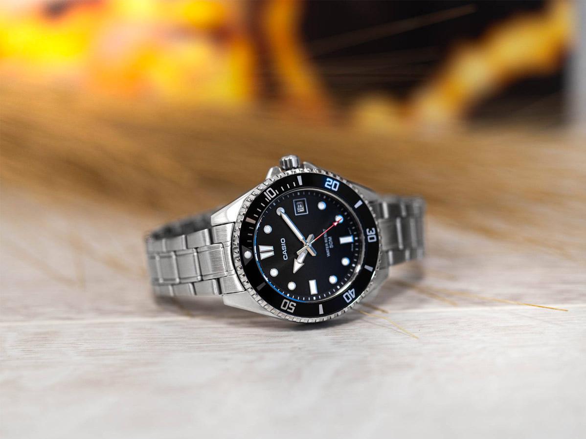 Наручные часы  Casio  Collection Casio MDV-10D-1A1 (фото 5)