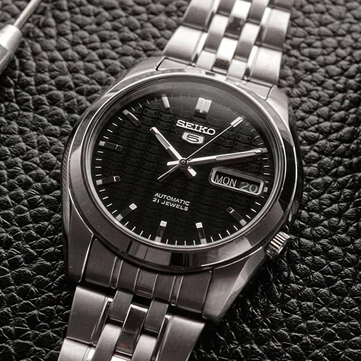 Наручные часы  Seiko  Automatic Seiko SNK361K1 (фото 3)