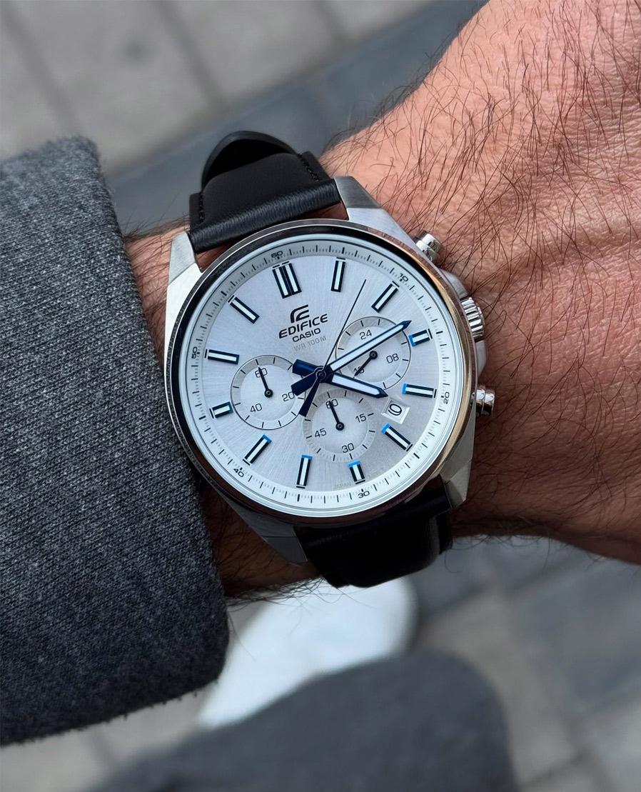 Наручные часы  Casio  Edifice Casio EFV-650L-7A (фото 3)