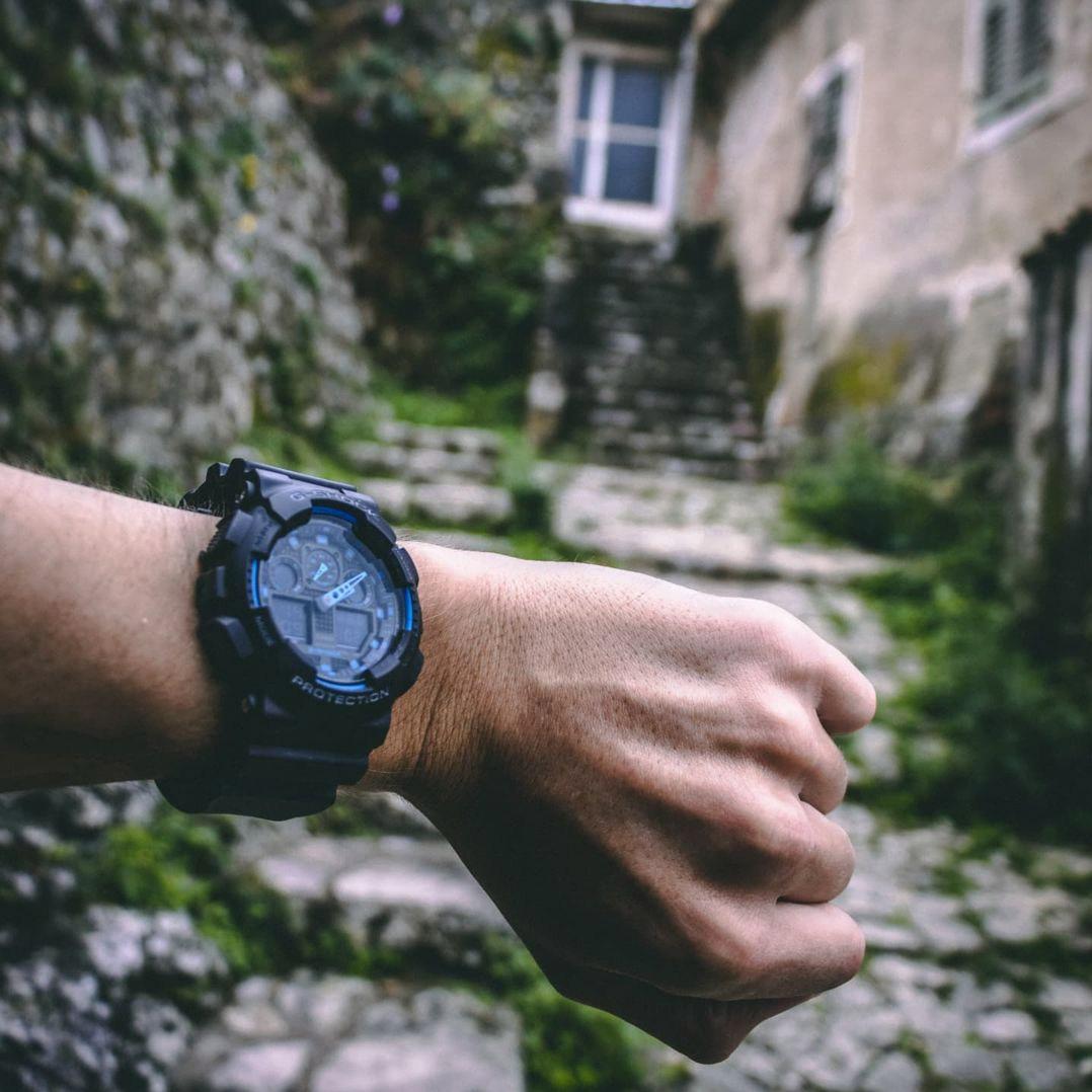 Наручные часы  Casio  G-Shock Casio GA-100-1A2 (фото 3)