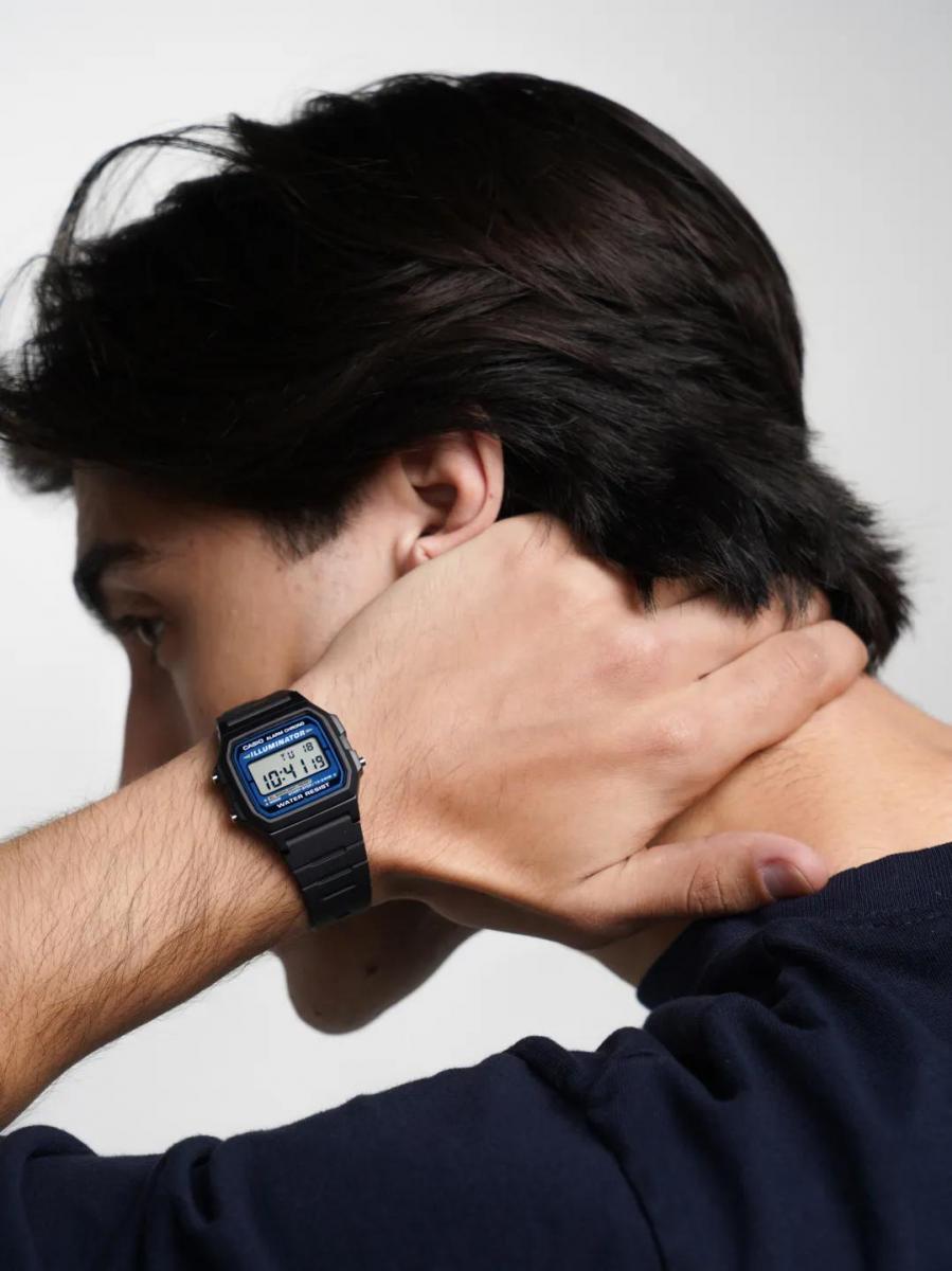 Наручные часы  Casio  Collection Casio F-105W-1A (фото 2)