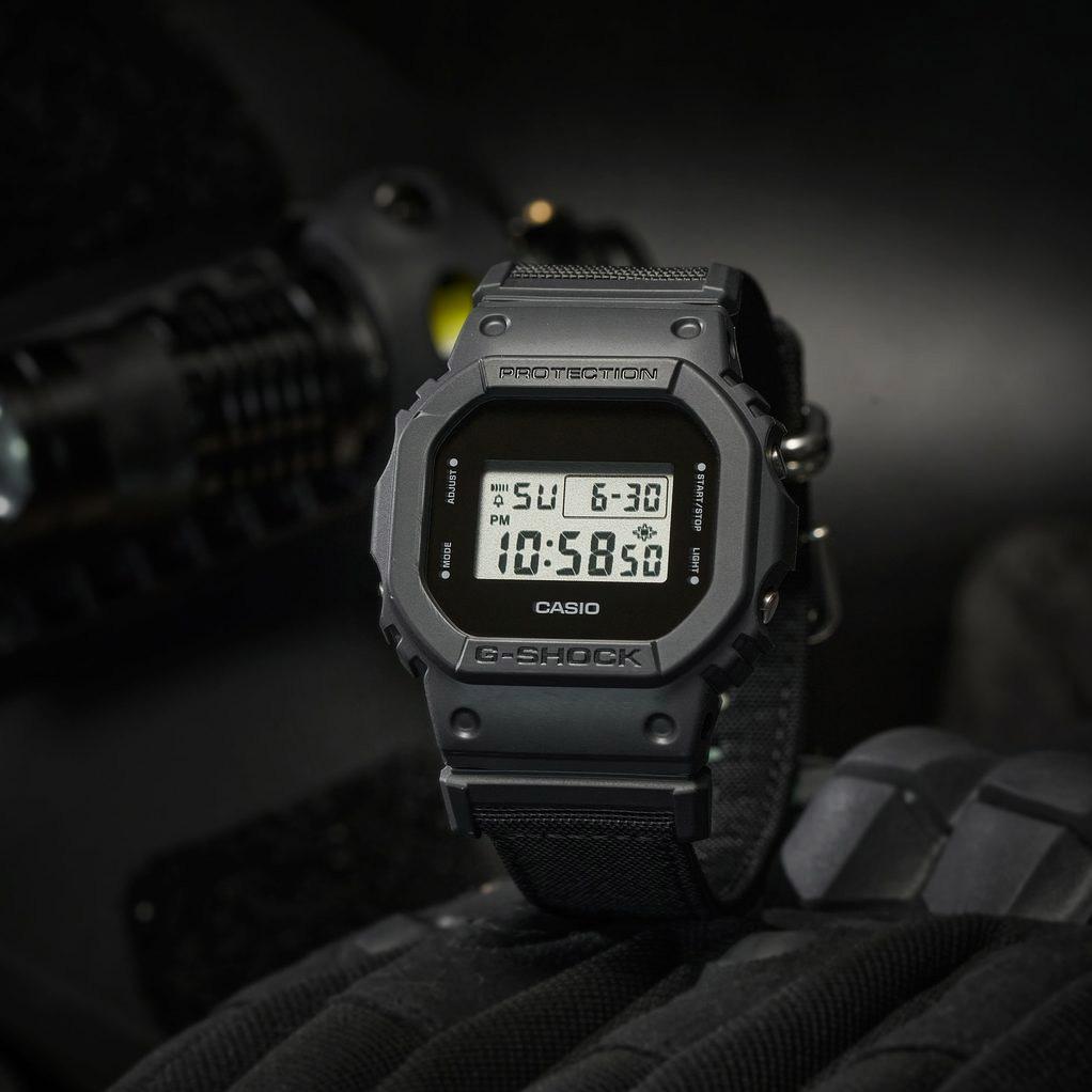 Наручные часы  Casio  G-Shock Casio DW-5600BCE-1E (фото 7)