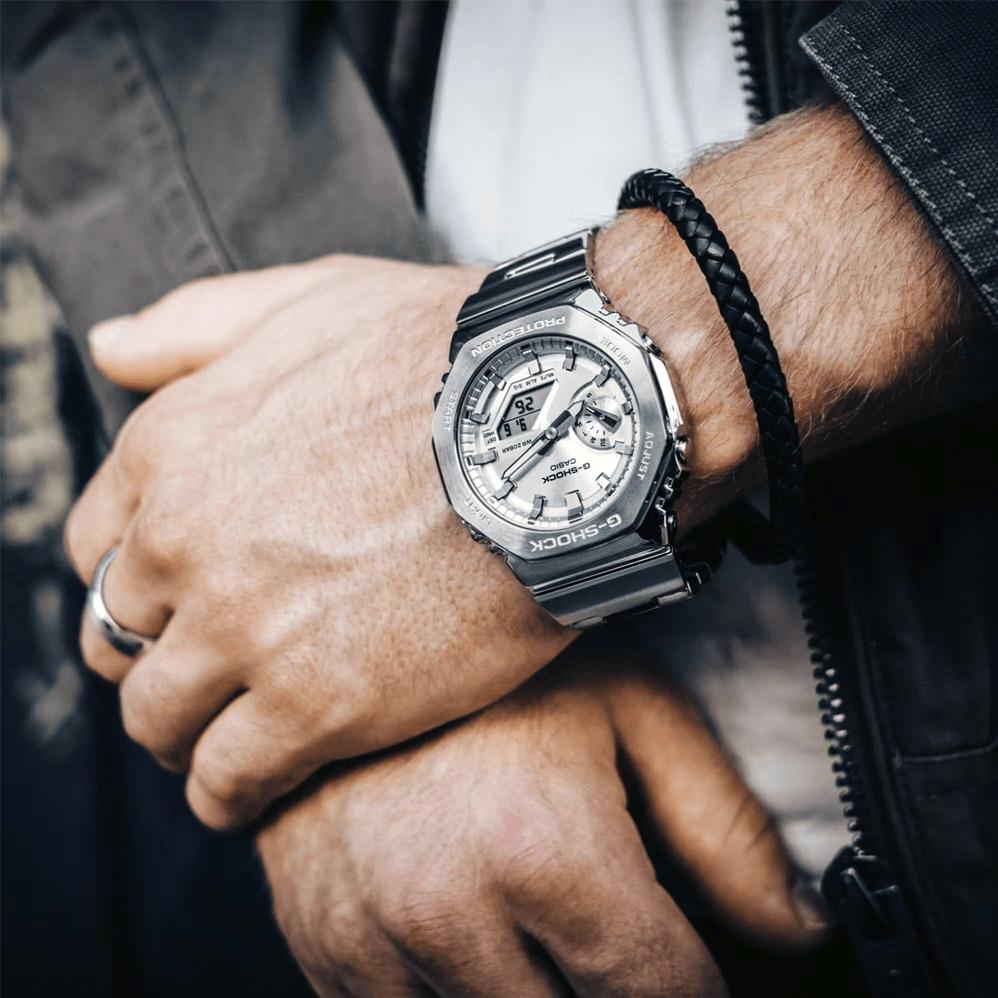 Наручные часы  Casio  G-Shock Casio GM-2110D-7A (фото 2)