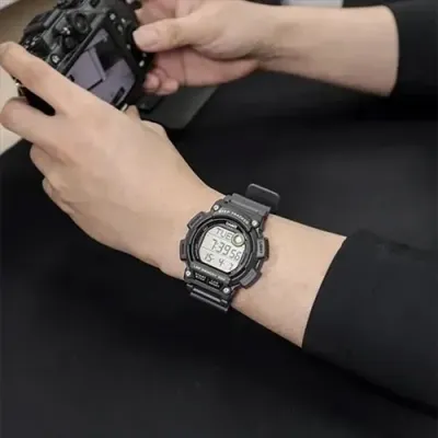 Casio WS-2100H-8A