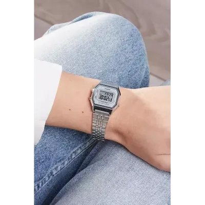 Casio LA-680WEA-7E