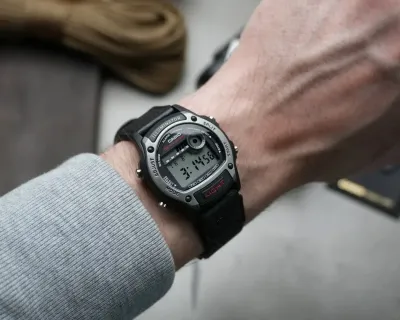 Casio W-220HF-8A