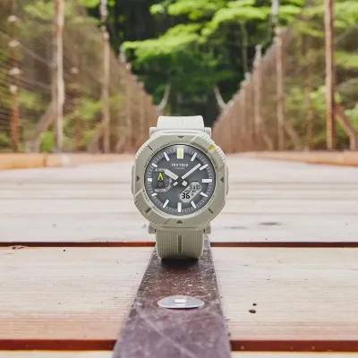 Casio PRJ-B001-7E