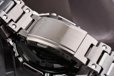Casio GM-B2100SD-1C