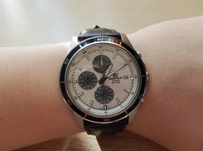 Наручные часы  Casio  Edifice Casio EFR-526L-7A (фото 9)