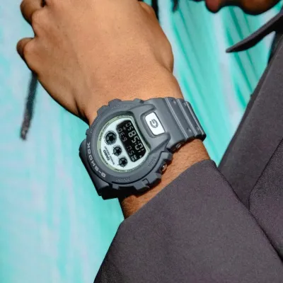 Наручные часы  Casio  G-Shock Casio DW-6900HD-8E (фото 3)