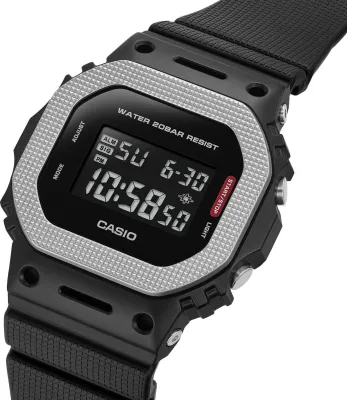 Casio GM-5600BM-1E