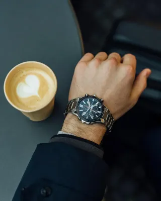 Наручные часы  Casio  Edifice Casio EQB-2000DB-1A (фото 2)