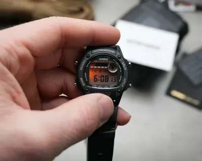 Casio W-220H-1A