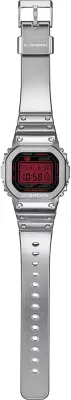 Casio GM-5600YRA-8E