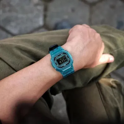 Наручные часы  Casio  G-Shock Casio DW-B5600G-2E (фото 2)