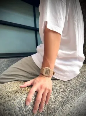 Наручные часы  Casio  G-Shock Casio DW-5600NC-5E (фото 4)