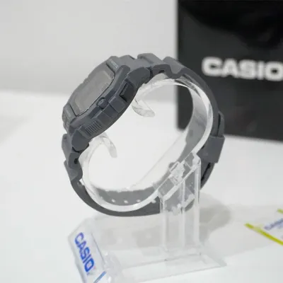Casio WS-1400H-8B