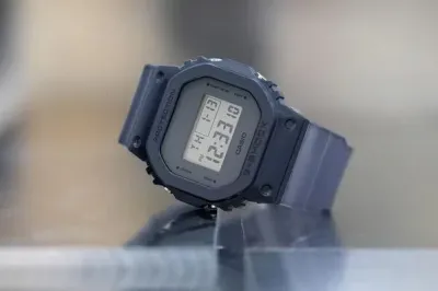 Наручные часы  Casio  G-Shock Casio GM-5600MF-2E (фото 6)