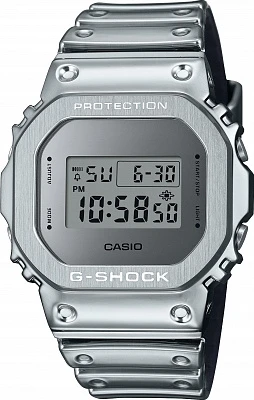 Casio GM-5600YM-8A8